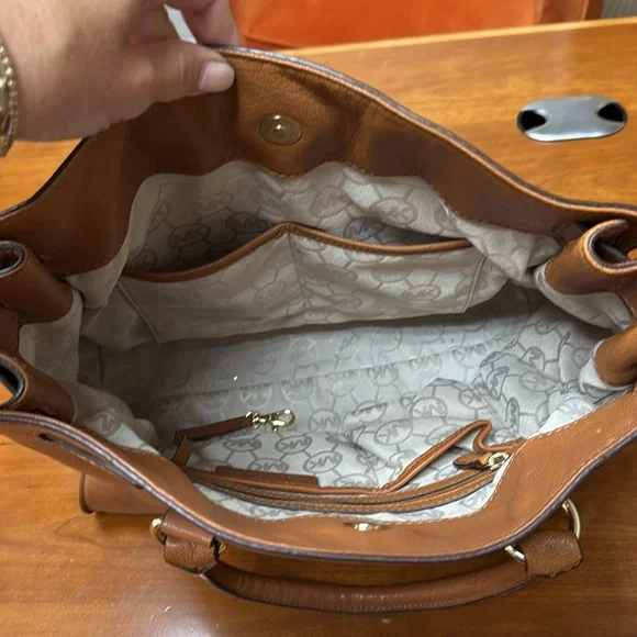 MICHAEL KORS Hamilton Large Saffiano Leather Handbag $358 Luggage w Gold Lock - Picture 6 of 11